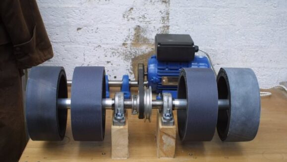 The finished cabochon machine