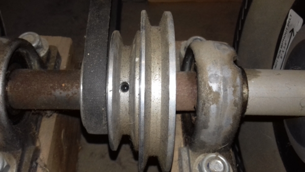 picture of pulley showing grub screw
